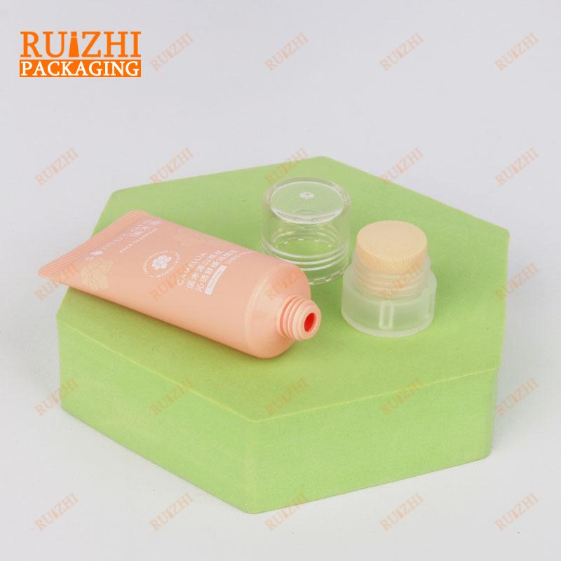 liquid foundation tube}