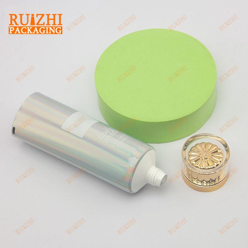 Facial cleanser tube}