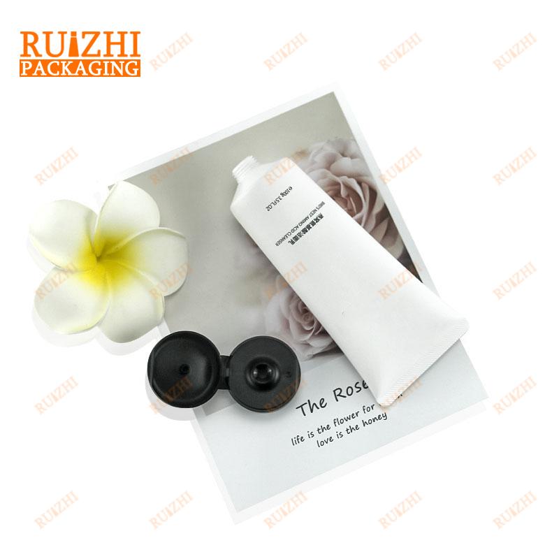 Face wash tube}